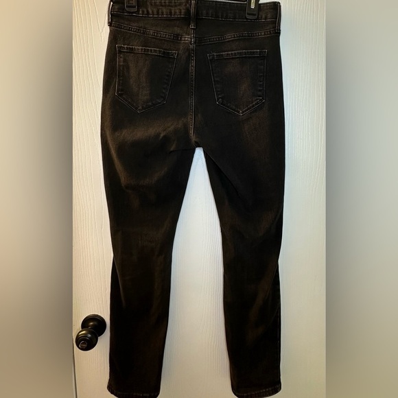 Old Navy High Rise Power Slim Straight Black Ripped Denim Jeans Women’s 8 - Picture 6 of 7